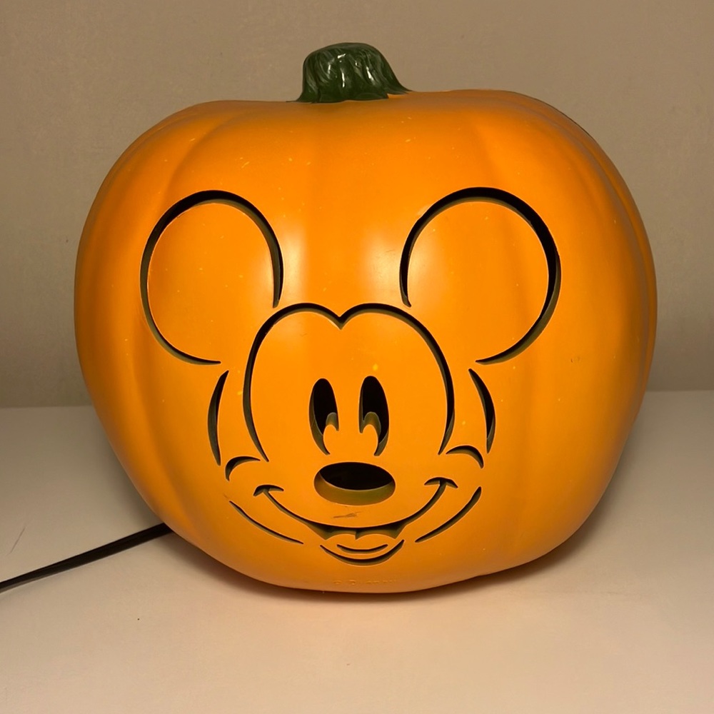 Disney Rare Collectable Halloween Light-up Mickey Mouse Pumpkin